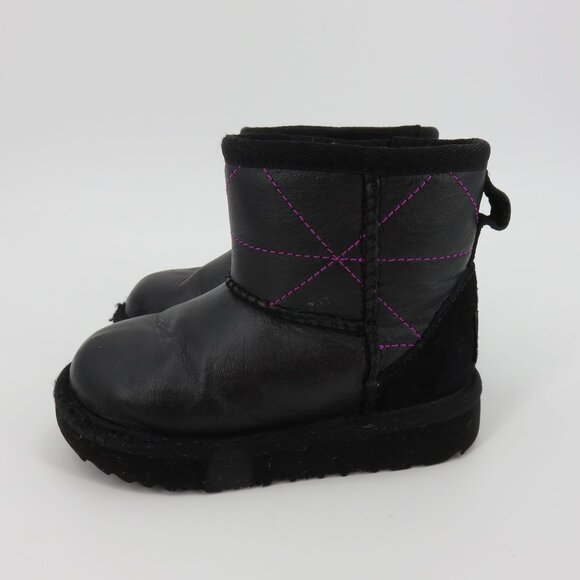 Ugg Toddler 7 US 6 UK 1167315T Kids Classic Mini Pearlized Boot Black Winter - Picture 6 of 15